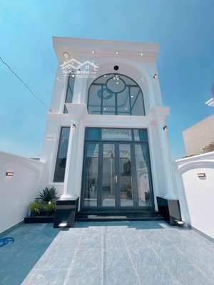 nhà bán gấp, sổ hồng riêng full thổ cư