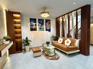 bán nhà 4 tầng trần xuân soạn, quận 7, ngang 8m, hơn 7 tỷ