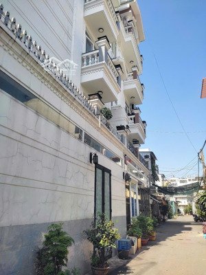 bán nhà mới gò vấp -sát mt lê đức thọ hxt 5m thông 60m2 x4 tầng -7tỷ69