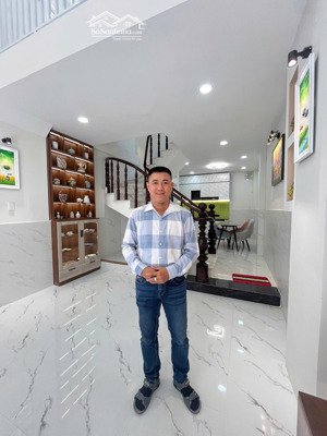 bán nhà 44m2 mai hắc đế 3 pn 3 wc 4 tầng sân thượng nhà mới vào ở ngay