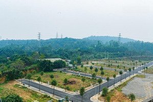 cần bán gấp lô đất 2tỷ x (nhỏ) sẵn sổ tại khu spring town lương sơn