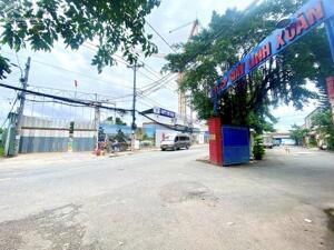 Bán nhà 2 tầng NGANG 8M HẺM XE HƠI đối diện Chung cư HAPPY ONE SORA - 3PN chỉ 4.5 tỷ