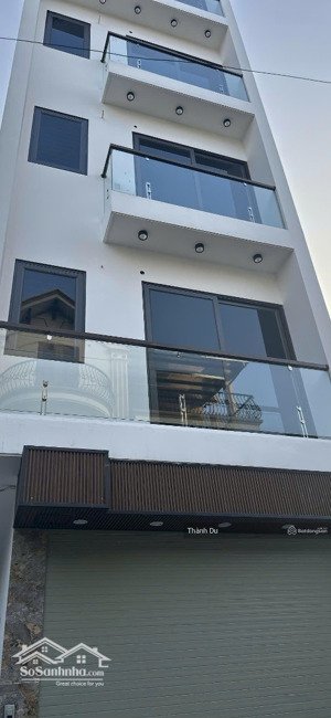 cho thuê nhà nguyên căn 6 tầng thang máy mới tinh gara ô tô bát khối fias 12 triệu / tháng