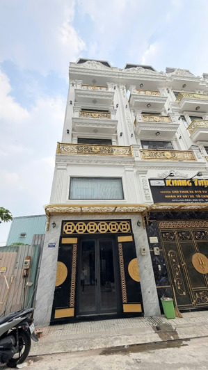 bán nhà hẻm 8m nhựa 918/ hương lộ 2 4,2x13,4 đúc 4 tầm