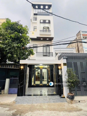 nhà phố xinh 4m x 20m, 03 lầu, đường thông 8m, gần chợ đầu mối hóc môn