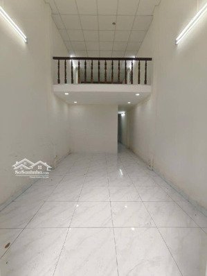 bán nhà hxh 1 trục tới nhà âu dương lân, dts 104m2 3pn, nhà trống dọn ở ngay, shr nhỉnh 6 tỷ