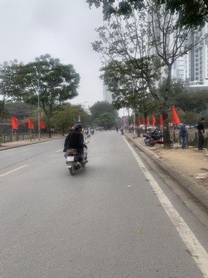 bán nhà văn quán hà đông đường thông gần hồ view pháo hoa 2 thoáng chỉ 6.7 tỷ ctl lh 