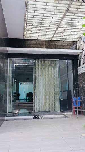 bán nhà riêng tại kdc phong phú 5, 14,2 tỷ, 136m2, đẹp nhiều tiện ích