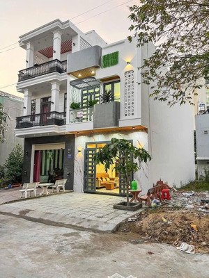 chủ cần bán gấp nhà 80m2/3tỷ3 đường quốc hương, quận 2