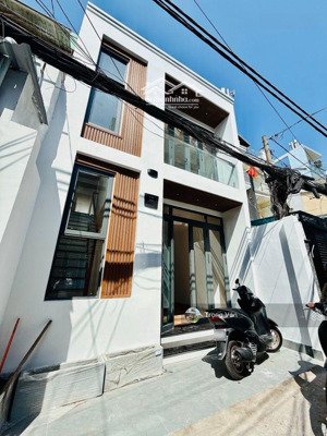 hẻm 4m hơn đoàn văn bơ - nhà đẹp 65,3m². chỉ 7,9 tỷ