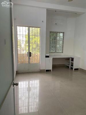 Cho thuê nhà 1T22L mặt tiền Lý Văn Sâm