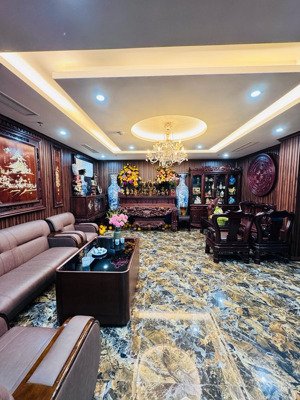 siêu phẩm độc nhất nguyễn hoàng toà khách sạn 10 tầng lô góc 750m2 -vừa ở vừa kinh doanh giá 990 tỷ