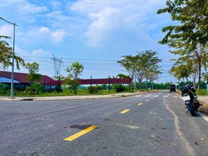 bán gấp lô đất 90m2 dragon pearl, liền kề view sông thoáng mát