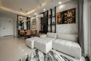 chính chủ cần chuyển nhượng gấp the gold view quận 4 72m2 2pn