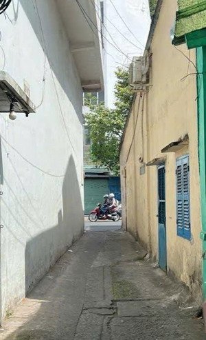 nhà nát q5, trần phú tiện xây mới 3 tầng, 33m2, 10 bước ra mặt tiền, sát chợ an đông, giá 5tỷ3 tl