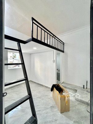 khai trương 31 phòng trọ có bancol - cửa sổ thoáng ngay khu sân bay - cv hoàng văn thụ