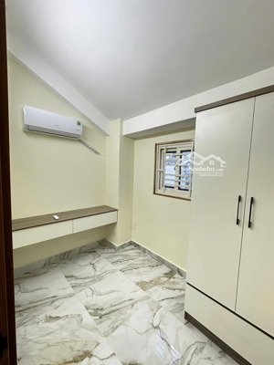 nhà mới q5, trần bình trọng 4 tầng có nội thất, thuê 17 triệu, giá 5ty88, hẻm 8m