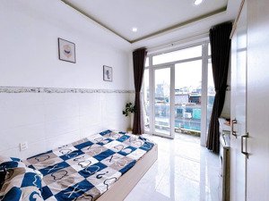 cho thuê phòng bancol ngay nguyễn thiện thuật, q3 gần chợ bàn cờ - chợ vườn chuối 25m2