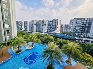 căn 2pn full nội thất đẹp, xịn xò giá 7 tỷ 5(102%). view đại lộ , tầng đẹp, 2 ban công