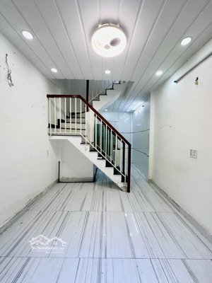 bán nhà ngay co.opmart quang trung gò vấp - 2.95 t - kiên cố - sạch đẹp- vô ở ngay k cần sửa