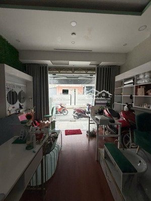 nhà đẹp 2 tầng btct - mặt tiền kinh doanh .đa nghành nghề.sát phạm văn đồng - chợ thủ đức.
