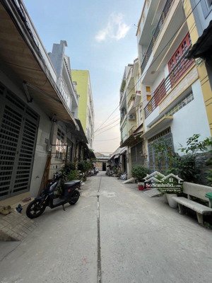 bán nhà lê đình cẩn - tên lửa - hẻm ô tô tránh- 5.5 x 9m - aeon bình tân - 5.x tỷ - không lộ giới