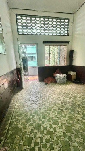 chỉ 3.1 tỷ, chung cư lầu 1, diện tích khủng 112m2, 4pn 2wc, ngay trần hưng đạo - quận 5, shr