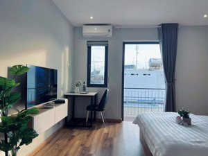 cho thuê chdv full nội thất ban công thoáng ngay ngã tư hàng xanh di chuyển q1, q2 chỉ 5 phút