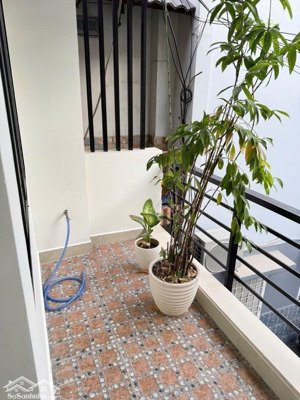 7tỷ 42m2 x 2 tầng 2 pn nhà đẹp lê văn sỹ, tân bình