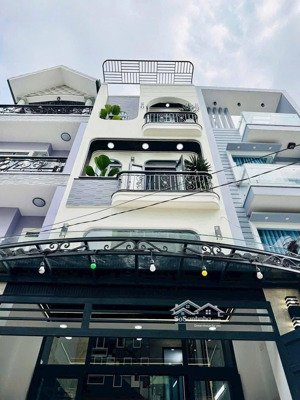 kẹt tiền bán gấp nhà đường6m nguyễn đình chiểu-p5-q3 giá 4tỷ2/71m2 cho thuê 26tr gần chợ vườn chuối