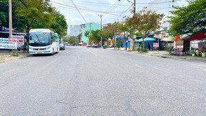 bán lô đất góc hà kỳ ngộ & lê lâm góc vip khu biển mỹ khê, chủ cần ra nhanh