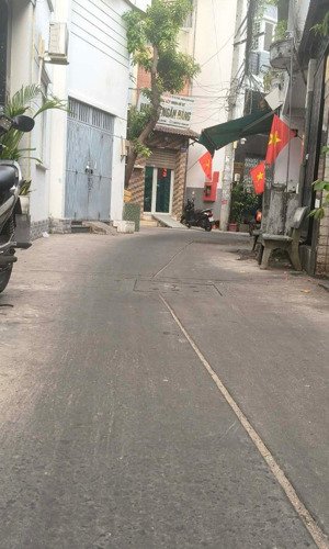 hxh thiên phước, p.9, tân bình, dt: 40m2, hai tầng, giá 6 tỷ 5.