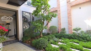 biệt thự tân định quận 1 sân vườn rộng, không gian sống thượng lưu| ngang 14m x 26m giá 180 tỷ