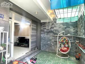 NHÀ 2 TẦNG KIÊN CỐ– VỊ TRÍ TIỆN ÍCH – PHƯỜNG VẠN THẠNH CŨ (Nay là Phường Nha Trang)