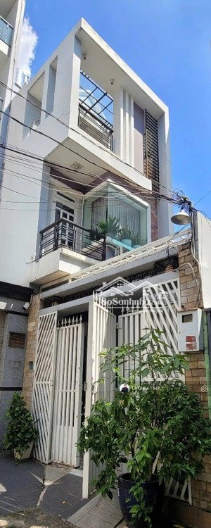 rộng rãi! dt lớn 136.4m2 - 4x27m, 4 tầng sẵn thang máy, hxh 2 ô tô thích quảng đức, pn chỉ 20 tỷ tl