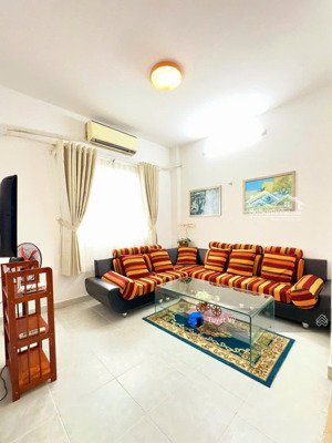 đầu tư mới bán gấp ch vạn đô, 1 tỷ 950, quận 4, 68m2, 2pn - 2wc (lộc mua bán 50 triệu)