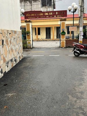 bán nhà 45m 5 tầng ô tô vào nhà la tinh sát tái định cư và vành đai 4. lh 