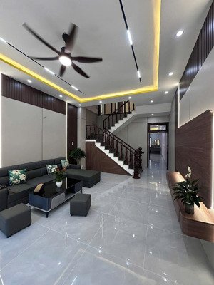 khách trả gần tới giá - nhà 3 tầng tôn thất dương kỵ thương lượng chính chủ