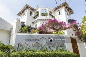 biệt thự siêu đẹp góc 3 mặt tiền nguyễn văn hưởng, khu compound thảo điền 2 an ninh 24/24, đẳng cấp