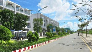 bán đất mt kdc dương hồng bình chánh 95m2 view công viên, giáp mt đường nguyễn văn linh.