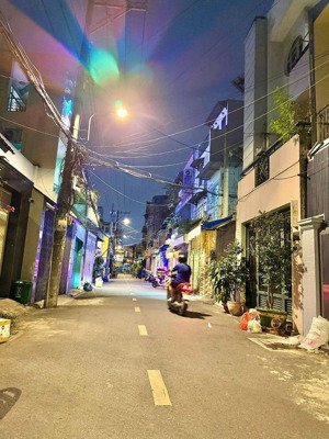 sát mặt tiền đường gần cộng hoà-tân bình-57m2-4tầng-chỉ hơn 8tỷ