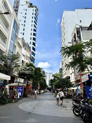 chuyển nhượng tòa căn hộ 6 tầng ngay phố đi bộ an thượng 2, ngay sát biển.