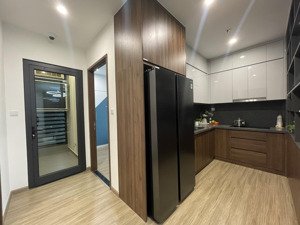 cực hiếm căn dt to dòng 3 ngủ góc 104,4m2, tầng đẹp, view sông san hô, giá chỉ 7,6tỷ tại the zurich