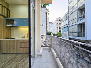 cho thuê căn hộ gác ban công mới sau lưng lotte mart gần him lam quận 7 gần quận 4,3,1
