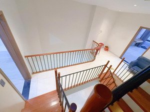 cho thuê nhà mặt phố đinh bộ lĩnh ( cho làm chdv) 5pn 5wc có thể làm thêm thành 7 phòng