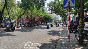 bán đất mặt tiền rộng đầu tư chia 2 lộ xây