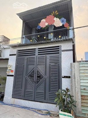 nhà đẹp 1/ngắn liên ấp 2-6 4*17m 3pn 2wc đường 6m thông lh 