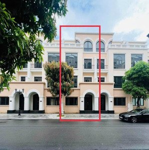 bán nhanh siêu phẩm hải âu 78m villa mặt tiền 6m giá 10,4 tỷ.