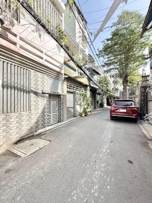 siêu phẩm phạm văn hai-q.tân bình,hẻm xe hơi,4x12m,4pn,5wc,hoàn công đủ, chỉ 7.55 tỷ (thương lượng)