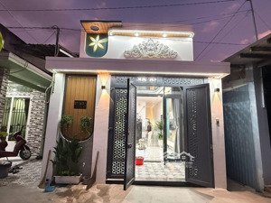 nhà đẹp hxh ấp 4 xuân thới thượng. 5*14 full nội thất. giá 3,85tỷ tl